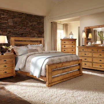Willow Pine Bedroom