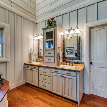 High End Rustic Home with Room for Horses in Murphy, North Carolina