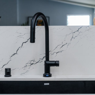 Delta Trinsic On/Off Touch faucet paired with 30" Blanco Precis Undermount Sink