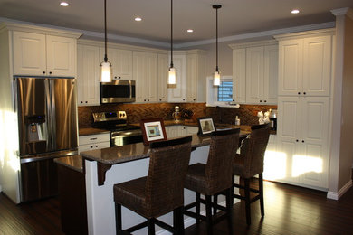 Kitchen - traditional kitchen idea in Other