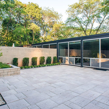 Mid-Century Modern Courtyard