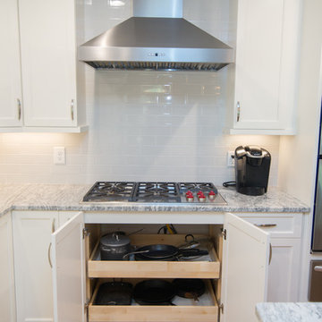 A Fresh new kitchen and keeping room for a 1980's Atlanta Home