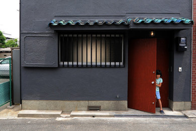 大阪にあるモダンスタイルのおしゃれな家の外観の写真