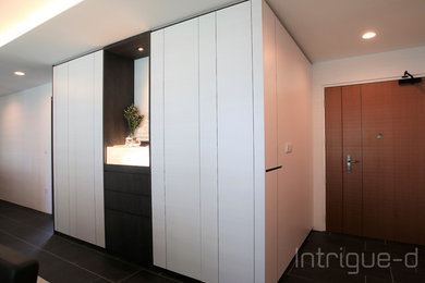 Example of a minimalist entryway design in Singapore