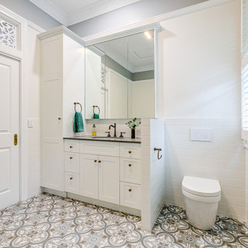 Rustic Charm Meets Modern Elegance - Main bathroom