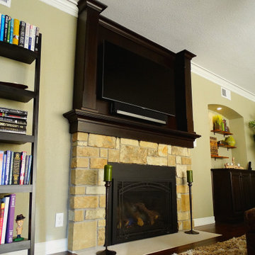 Wauwatosa Residence - Bourbon Bar