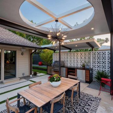 Swimming Pool Landscaping in Modern Preston Hollow