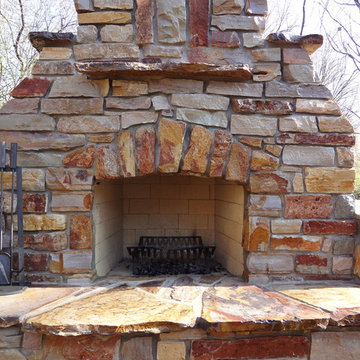 Outdoor Fireplace Chilton Rustic