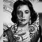 Darlene Menser's photo