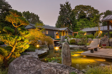 Zen home design photo in Vancouver