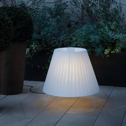 Sasha - Outdoor Lighting