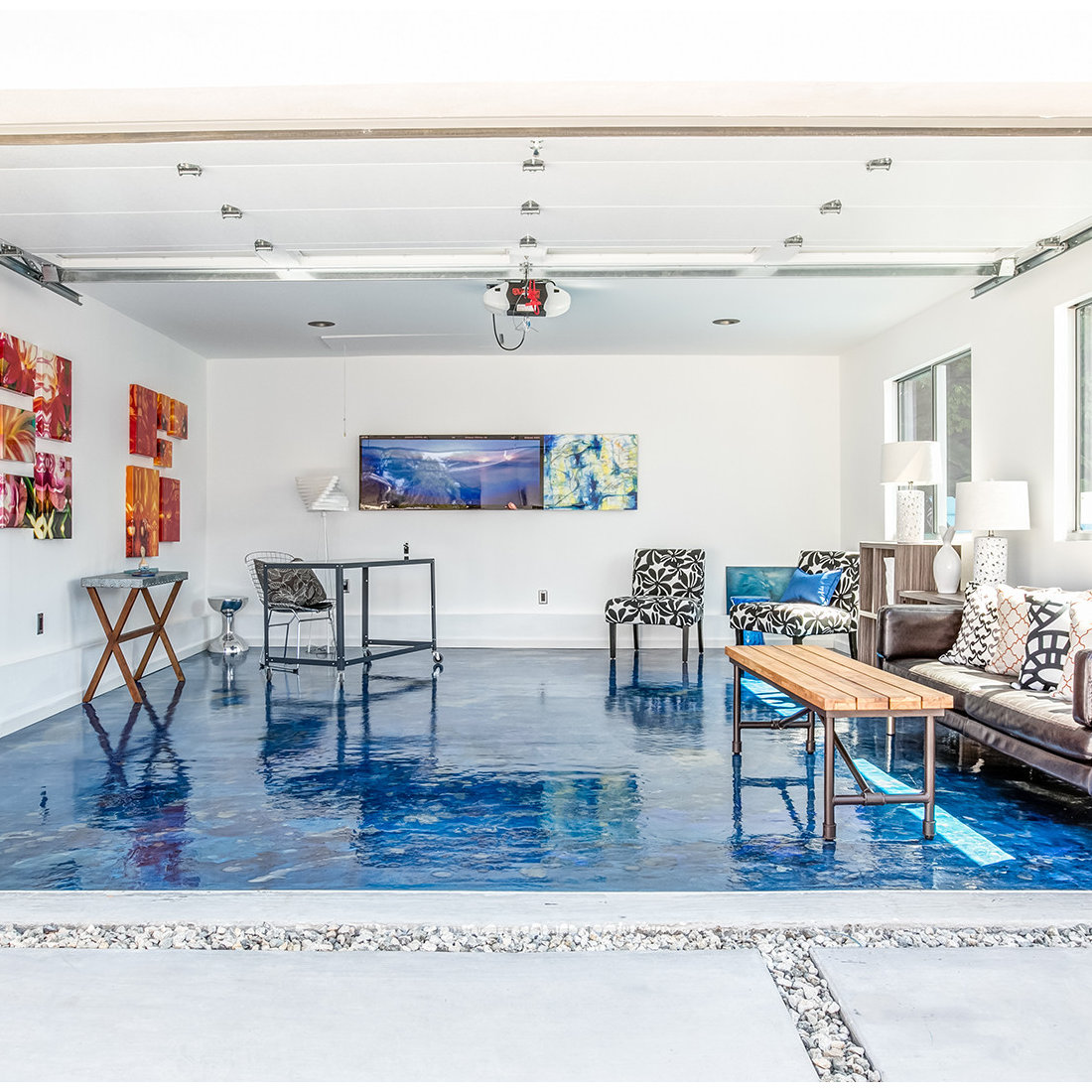 Mar Vista Modern Stage