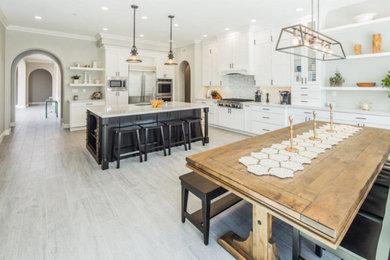 Kitchen photo in San Diego