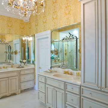 Traditional Master Bathroom