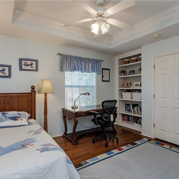 702 Driver Court, College Station, TX 77845
