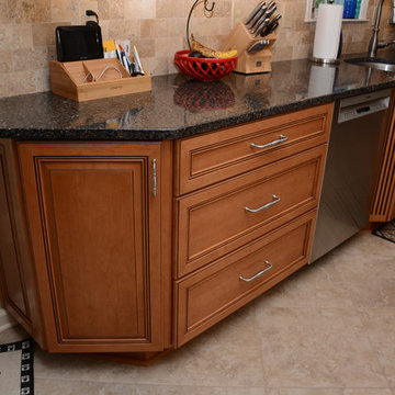 Brown Glaze on Butterscotch/Highland Rise/FOLC