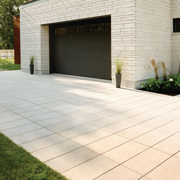 Modern Chic Driveway