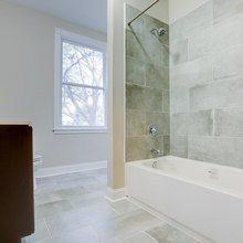 Eri bathroom
