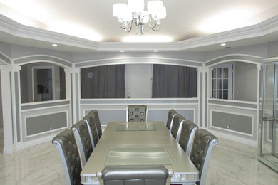 Dining room - dining room idea in New York