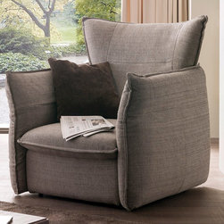 Softina Italian Lounge Armchair P739 by Chateau d'Ax | MIG Furniture - Indoor Chaise Lounge Chairs
