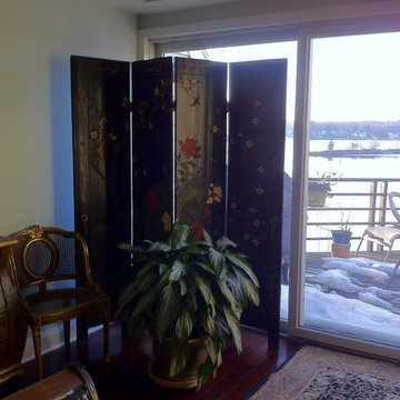 19th Century Oriental screen with colorful inlays, separate the outside neighbor