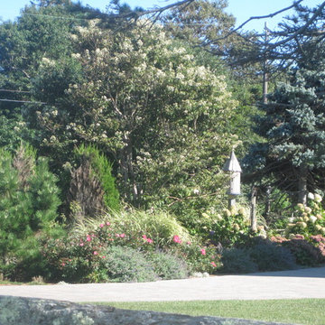 Mid-Cape seaside estate