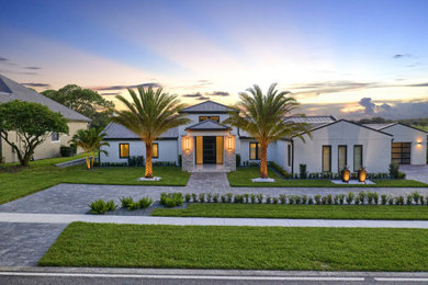 Inspiration for a transitional exterior home remodel in Orlando