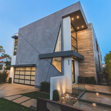 824 N La Jolla