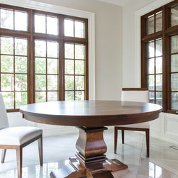 Queens Table - Products