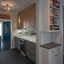 4-19 gallery entry to kitchen cabinet area
