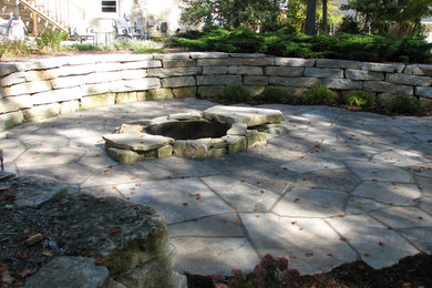 Design ideas for a rustic landscaping in Milwaukee.