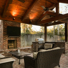 Outdoor Kitchen