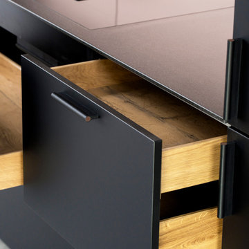 Leather handle COMO - Custom-made accents for limitless applications