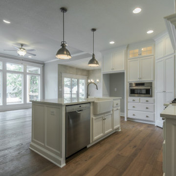 Cambridge Reverse Traditional - Prairie Village