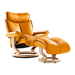 RECLINERS - Recliner Chairs