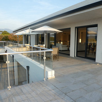 Terre et Mer, Zonza, Corse: programme architectural d'une maison et 9 logements