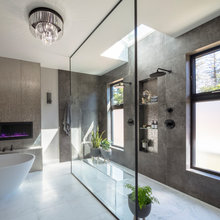 River house master bath