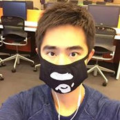 岳春萌s foto