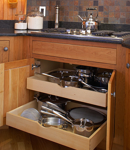 Shaker cherry kitchen