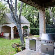 Outdoor Kitchen