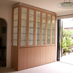 Furniture - Storage Units & Cabinets