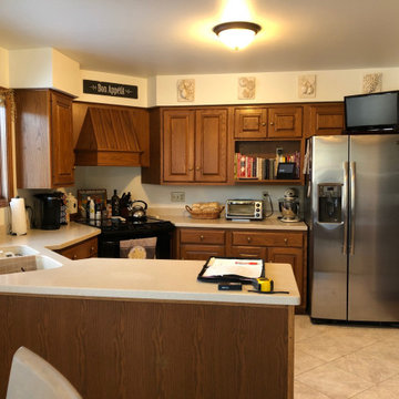 Stunning White Kitchen-before photo