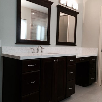 Make-up cabinet