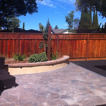 Medium Backyard Resort