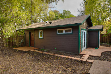 Inspiration for a craftsman exterior home remodel in San Francisco