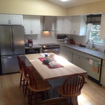White and grey kitchen