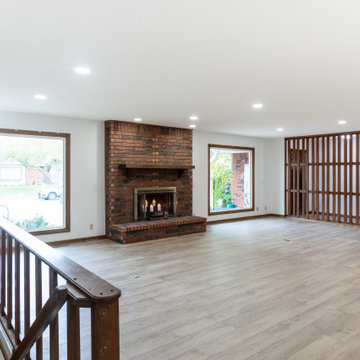 Caddy Court Kitchen & Mainfloor Remodel Before/Afters