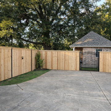 Cedar Privacy Fence Installation – Covington Louisiana