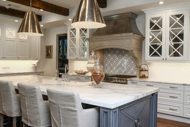 Kitchen - transitional kitchen idea in Atlanta