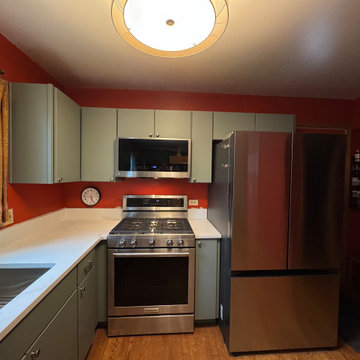 From Outdated to Elegant: A Stunning Kitchen Transformation